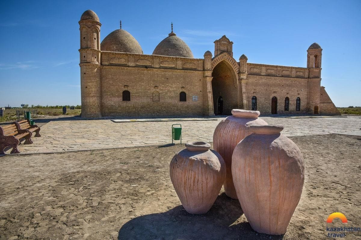 Мавзолей Арыстан-Баба