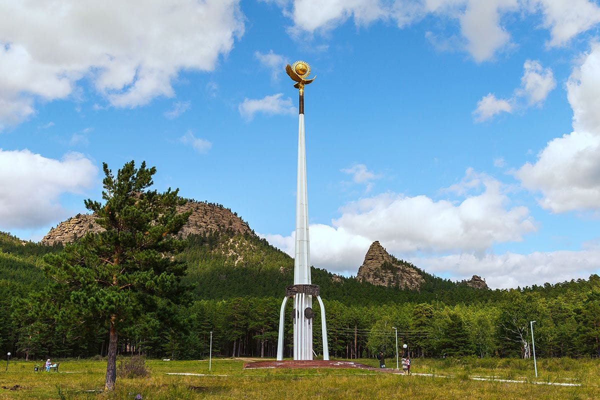 Поляна и трон Абылай Хана